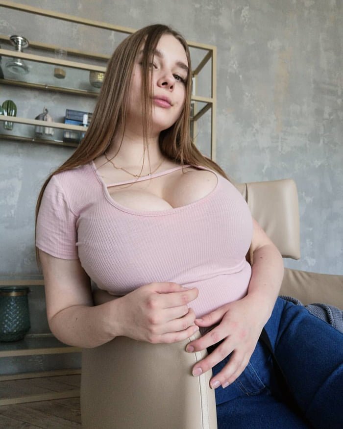 Lucy Laistner Anastasia Lozhkina 2020