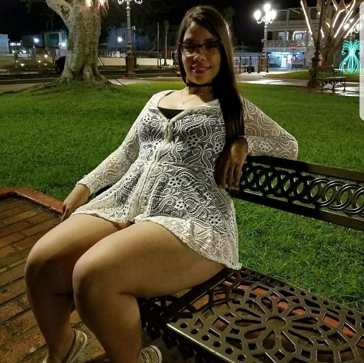 Rachel Smith Wide Hips