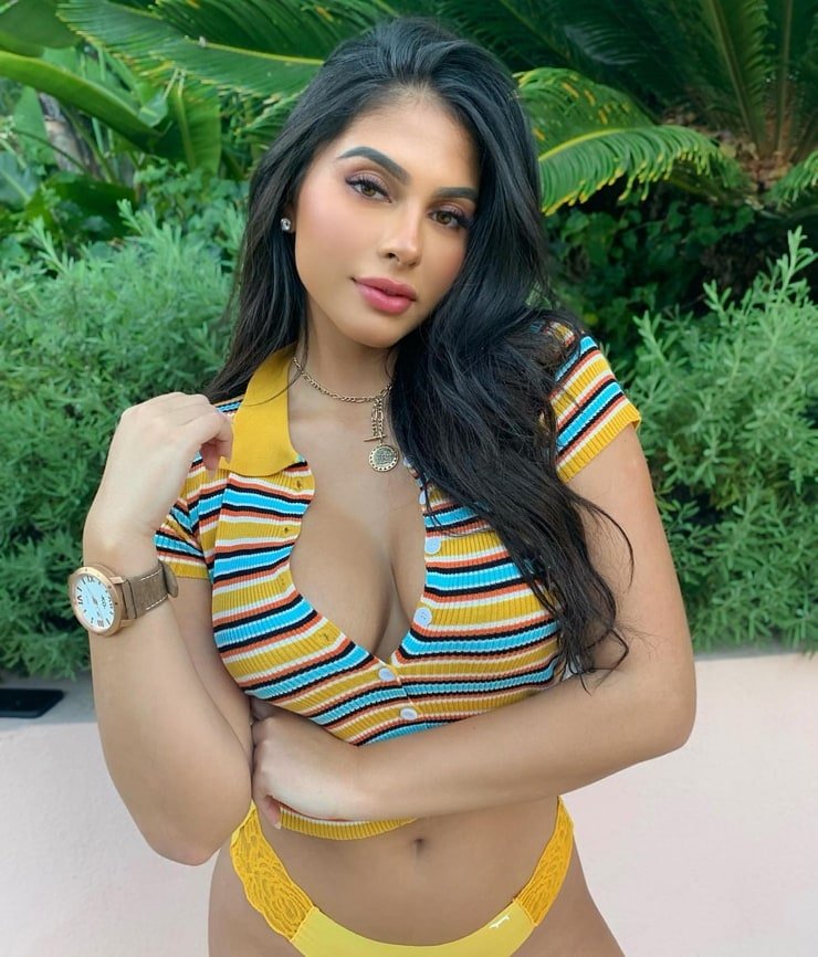 Hannah Palmer and Amanda Trivizas