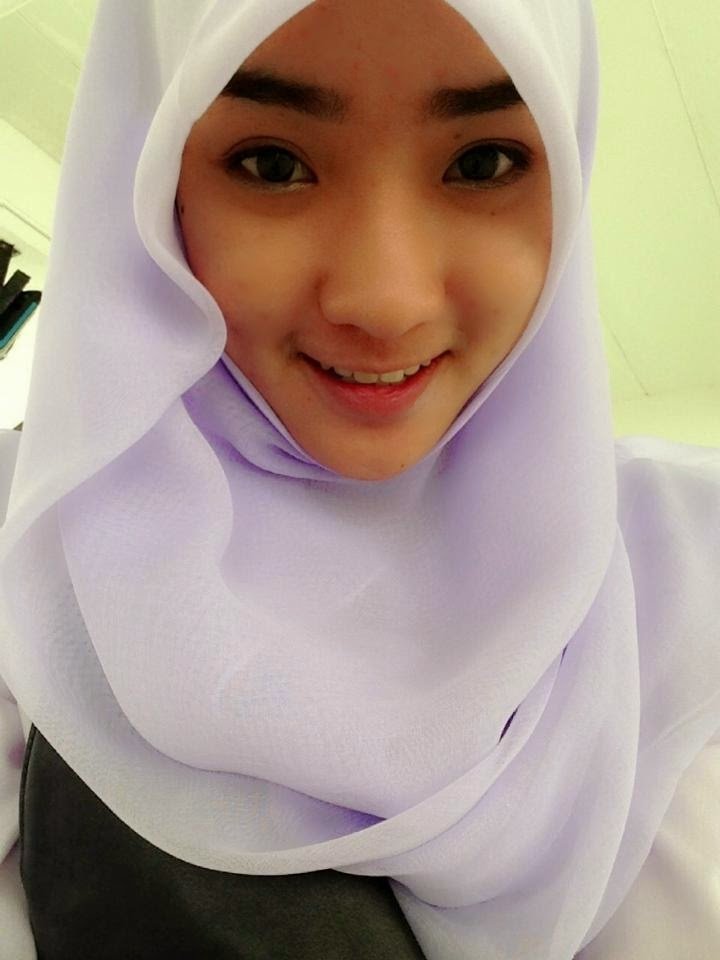 Cewek Jilbab Ngentot