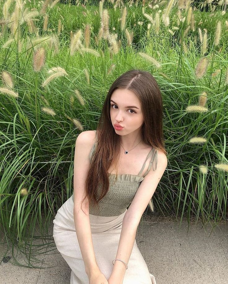 Elina Karimova drain