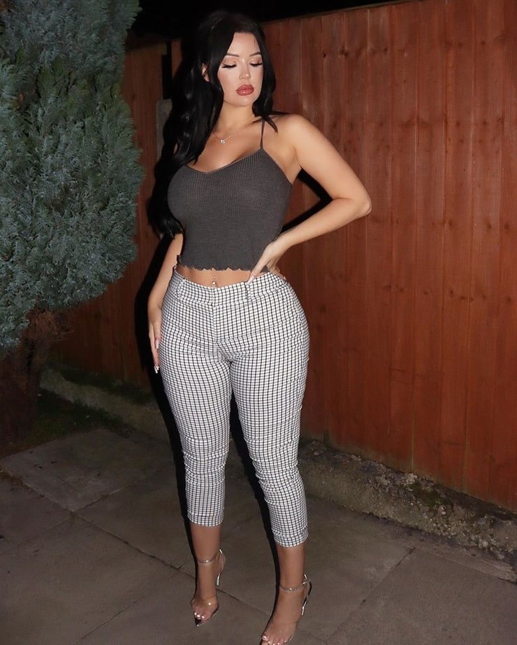 Elizabeth Georgina model