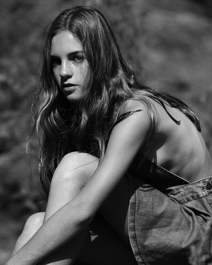 Emily Feld Toples
