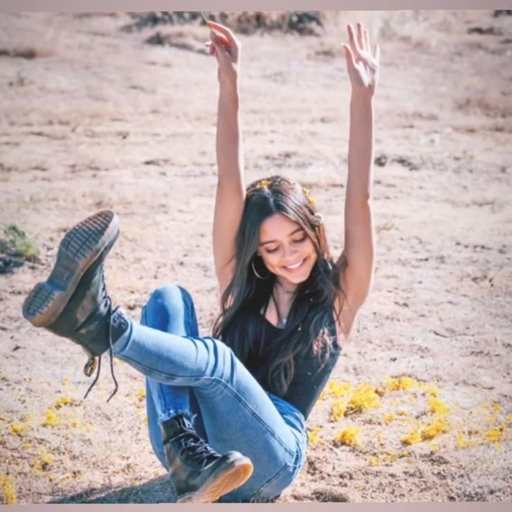 Jenna Ortega Miniskirt