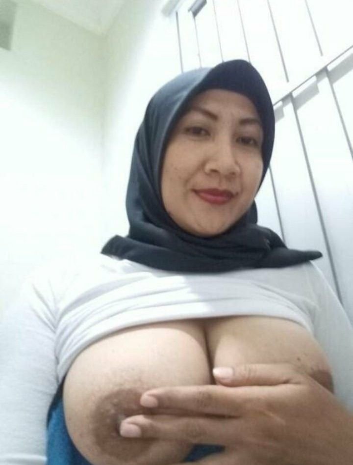 Jilboobs montok drain young first night Tits