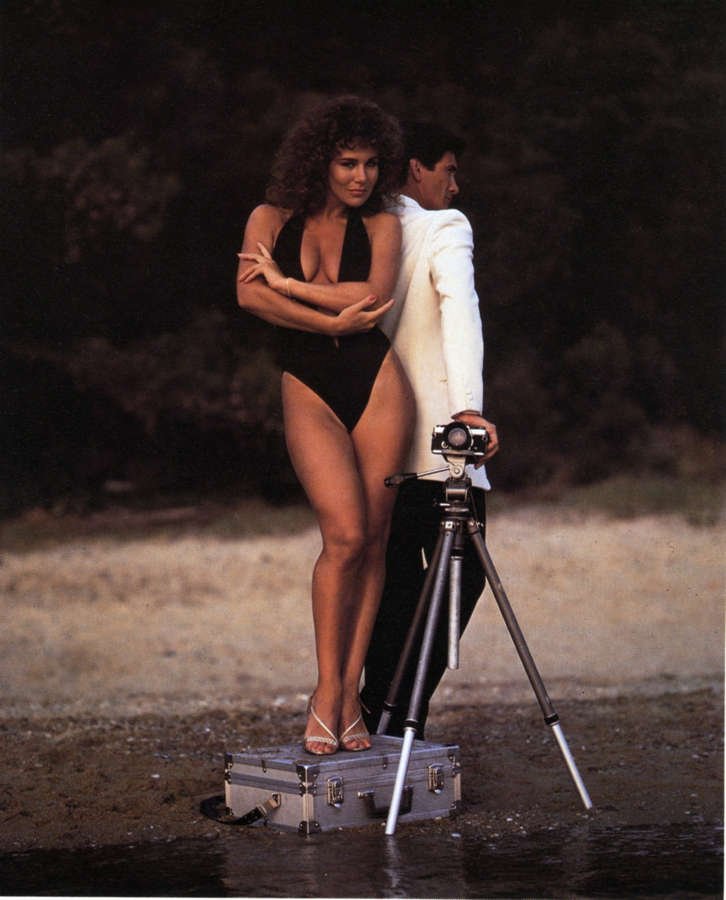 Linda Lusardi in underwear