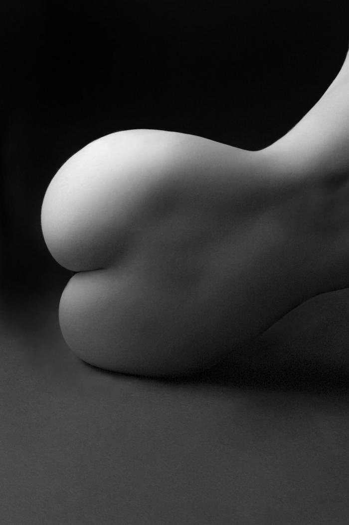 Naked ass black and white