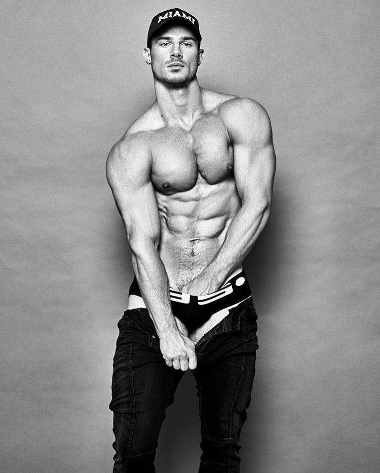 Dmitry Averyanov Gay Dick