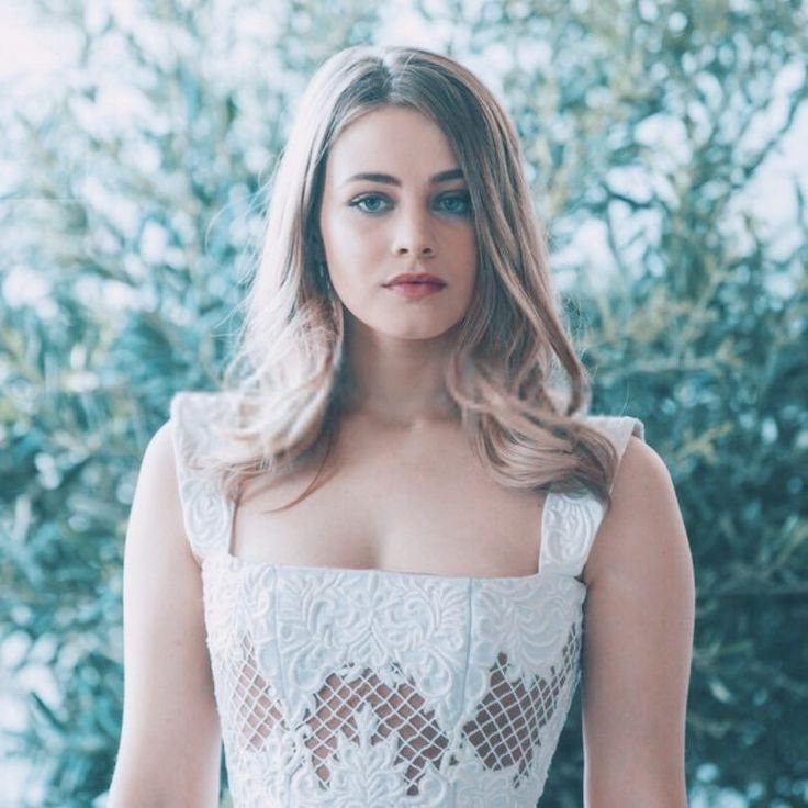 Josephine Langford Hot