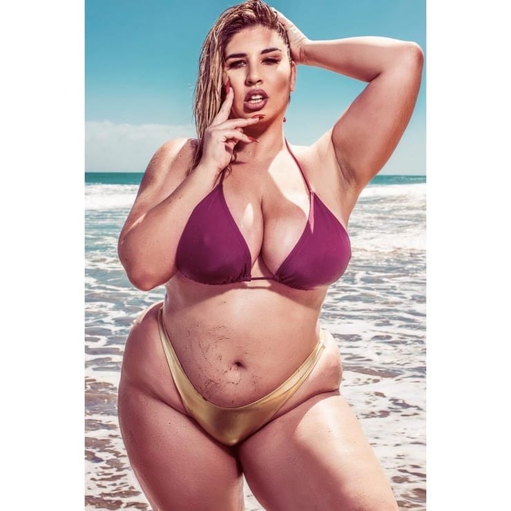 Natalia Lausano Plus Saiz