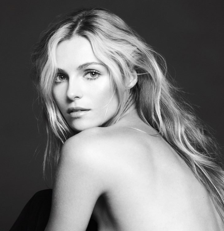 Valentina Zelyaev photo shoots