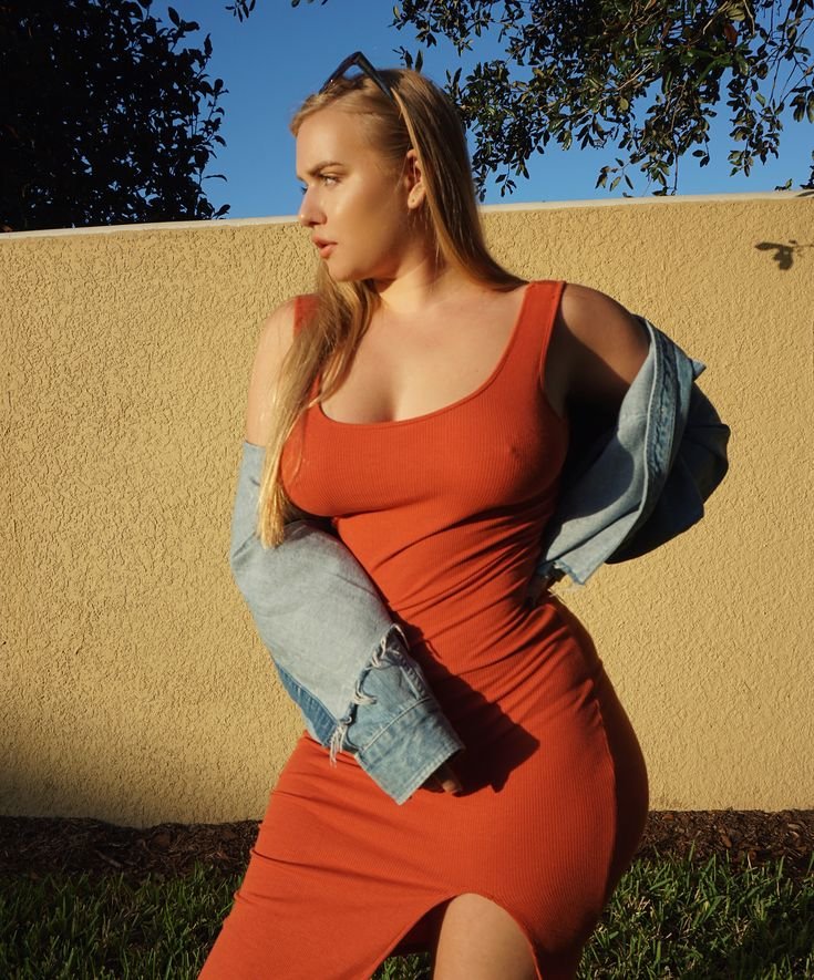 Angelica Maria model in bikini