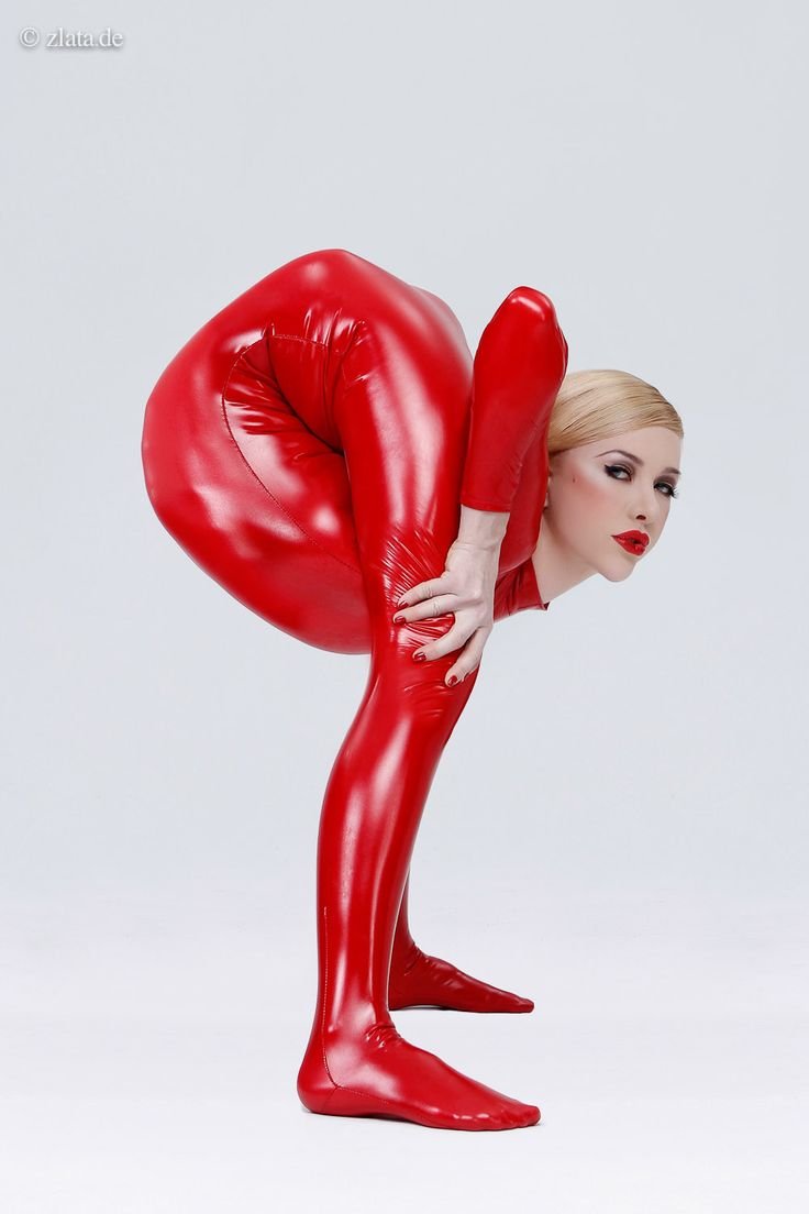Zlata Contortion