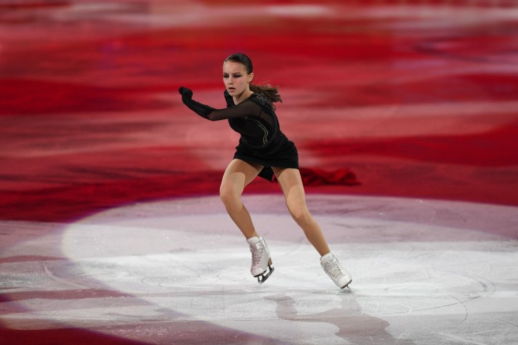 Anna Shcherbakova skater