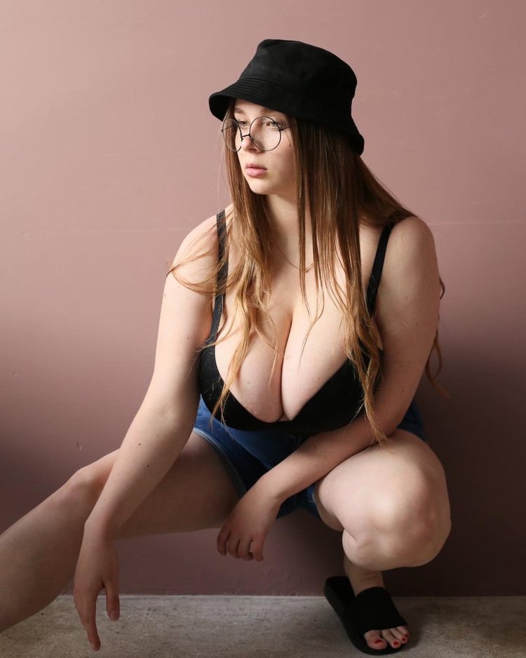 Lucy Laistner Anastasia Lozhkina 2020