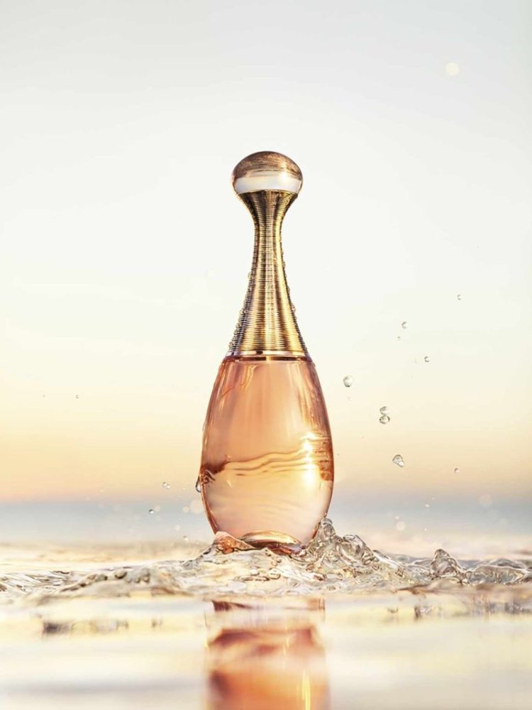 Charlize Theron Advertising Spirits