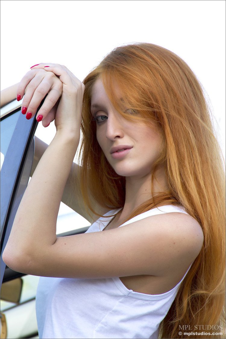 Red Fox Michelle in the pool