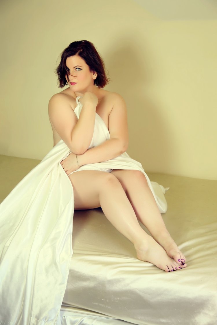 Miss Connie Jones Hairy xxx