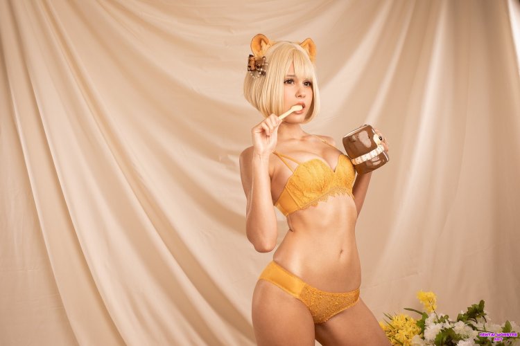 Cosplay without clothes