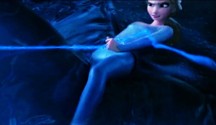 Elsa Frooseen in a swimsuit