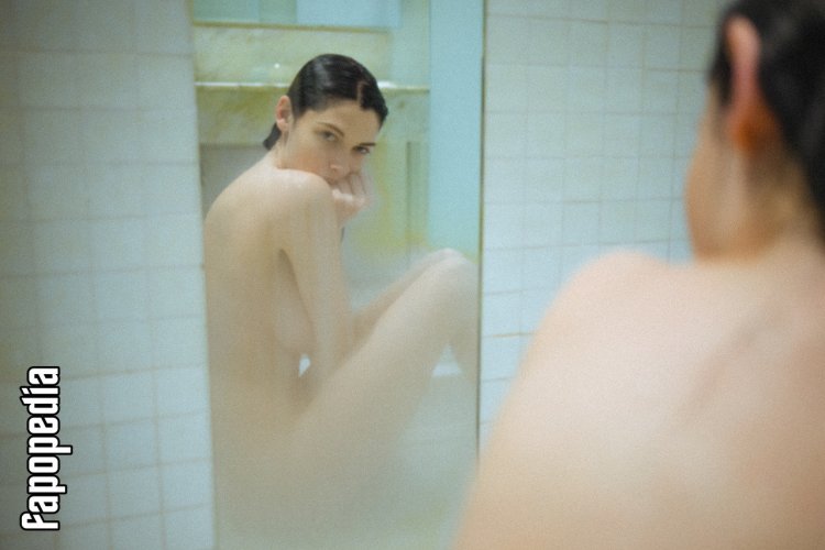 Willa Holland in underwear