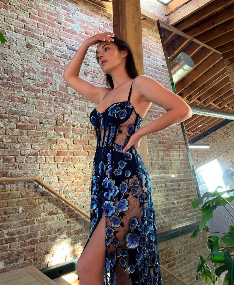 Adelaide Kane 2020 paparazzi