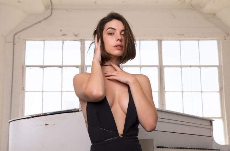 Adelaide Kane Maxim