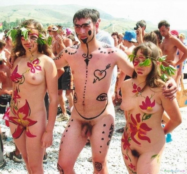 Beach parties are naked