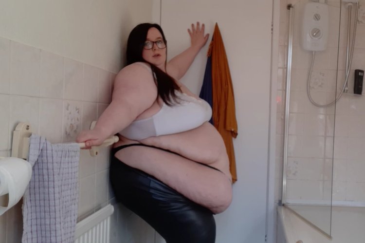 Super fat woman in years