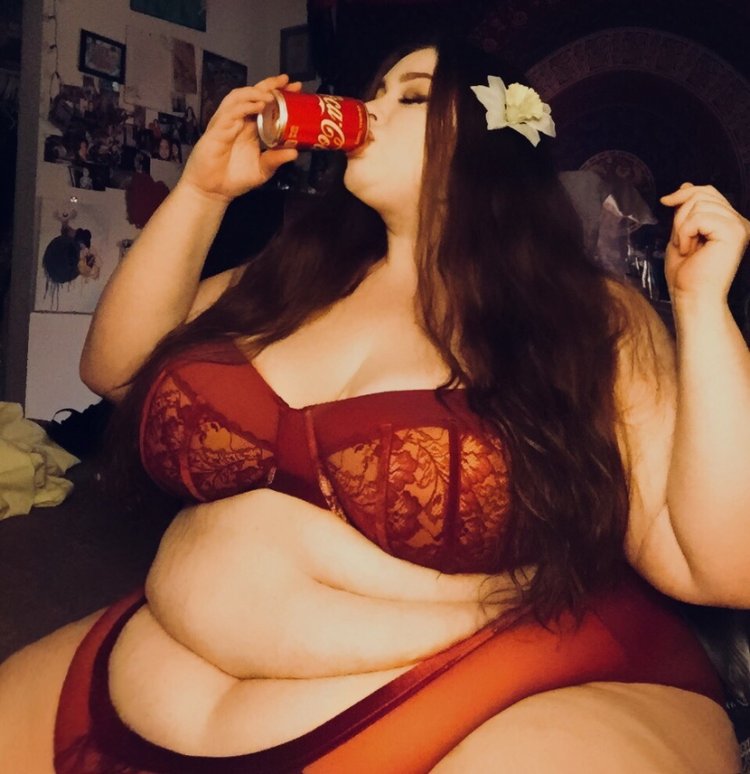 Juicy jacqulyn Daching photo shoot