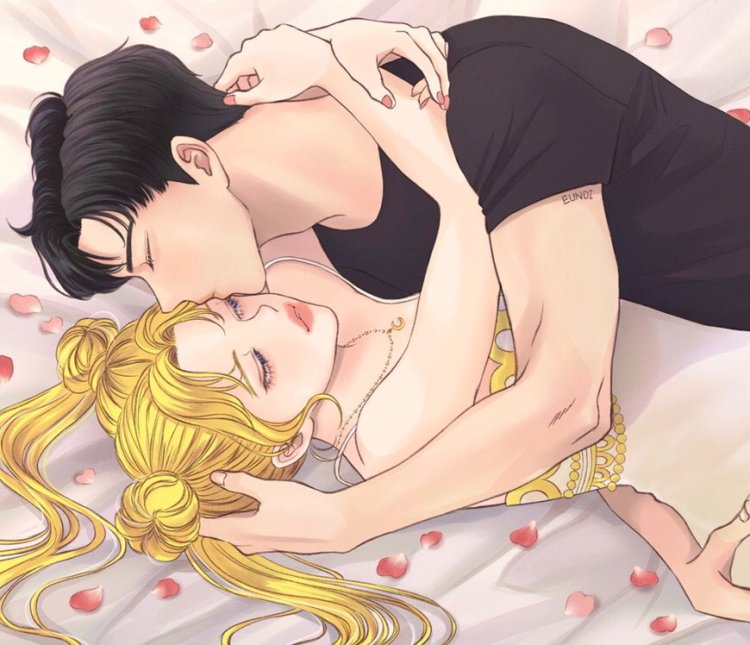 Usagi and Mamora in bed +18
