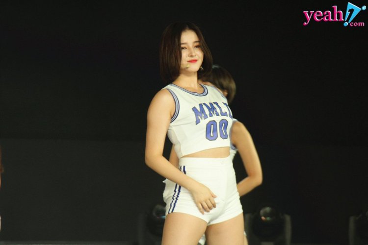 Ain from Momoland in underwear