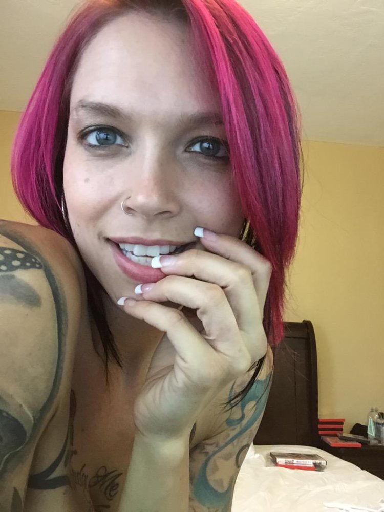 Anna Bell Peaks Tits Piercing