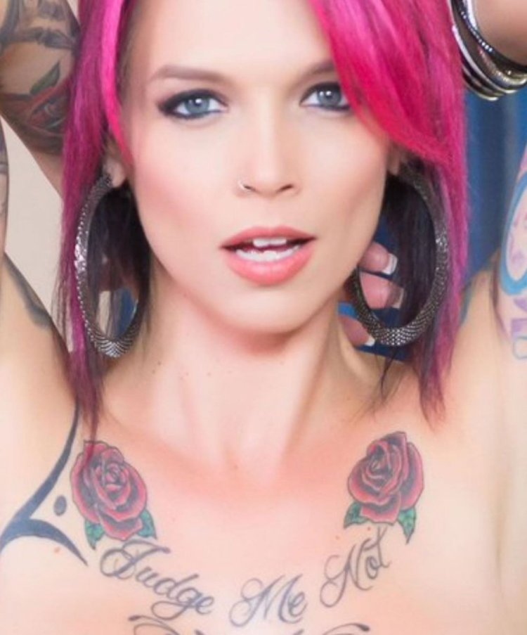 Anna Bell Pix in Youth