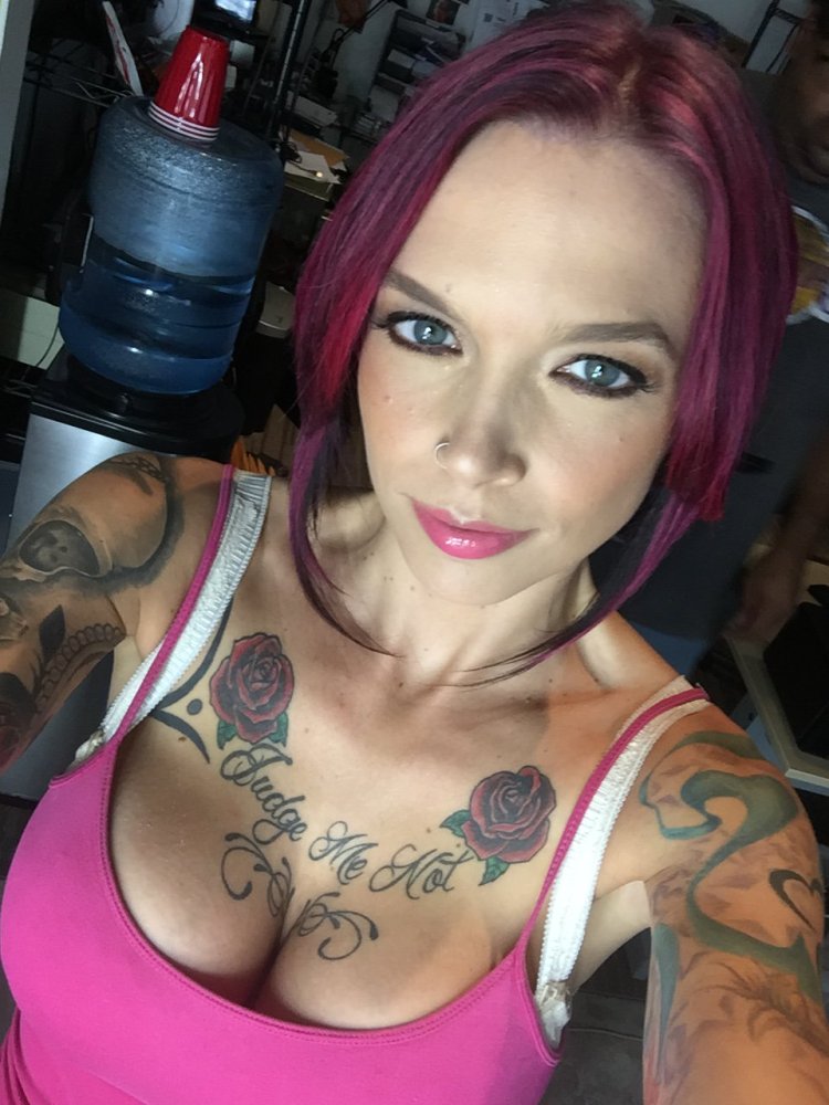Anna Bell Peaks Tits Piercing