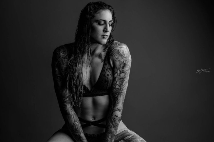 Megan Anderson in linen