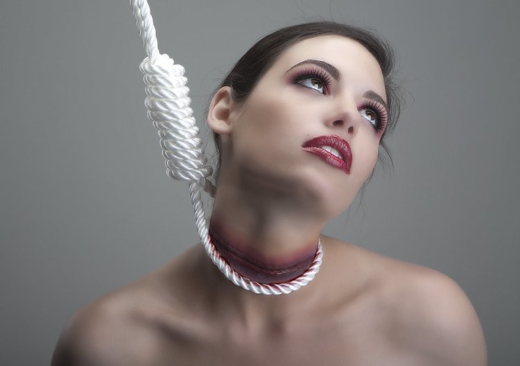 Hanging girls 3d art