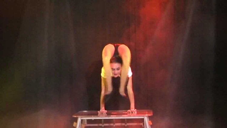 Extreme flexibility Alina Ruppel