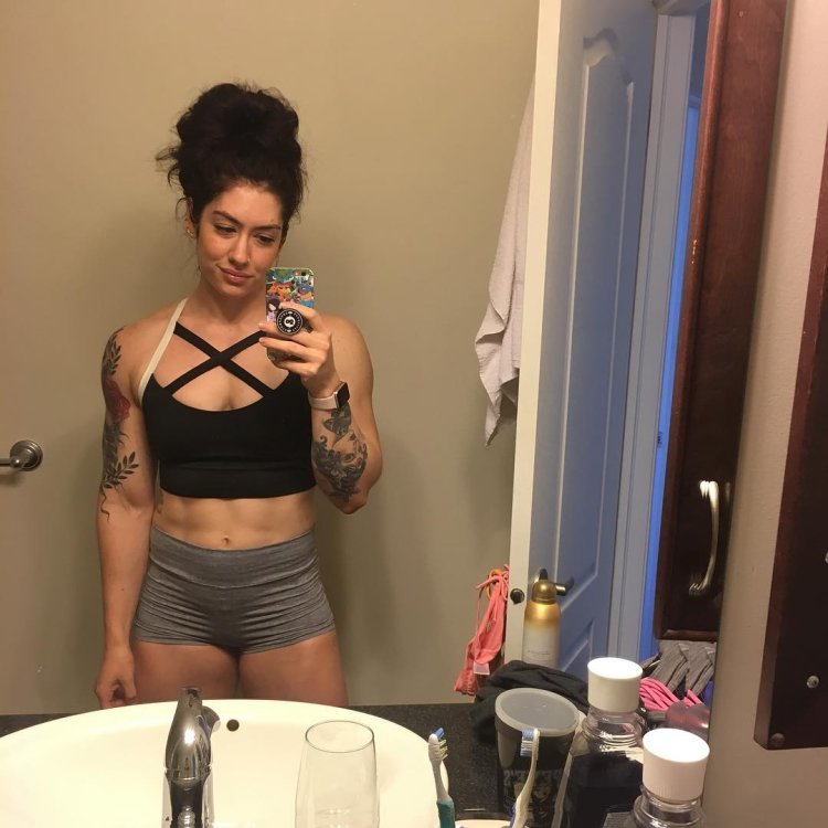 Fitness model Natasha aughey