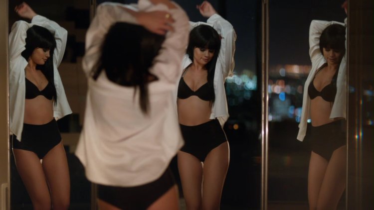 Selena Gomez Hot hot