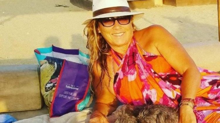 Power Romina in a swimsuit