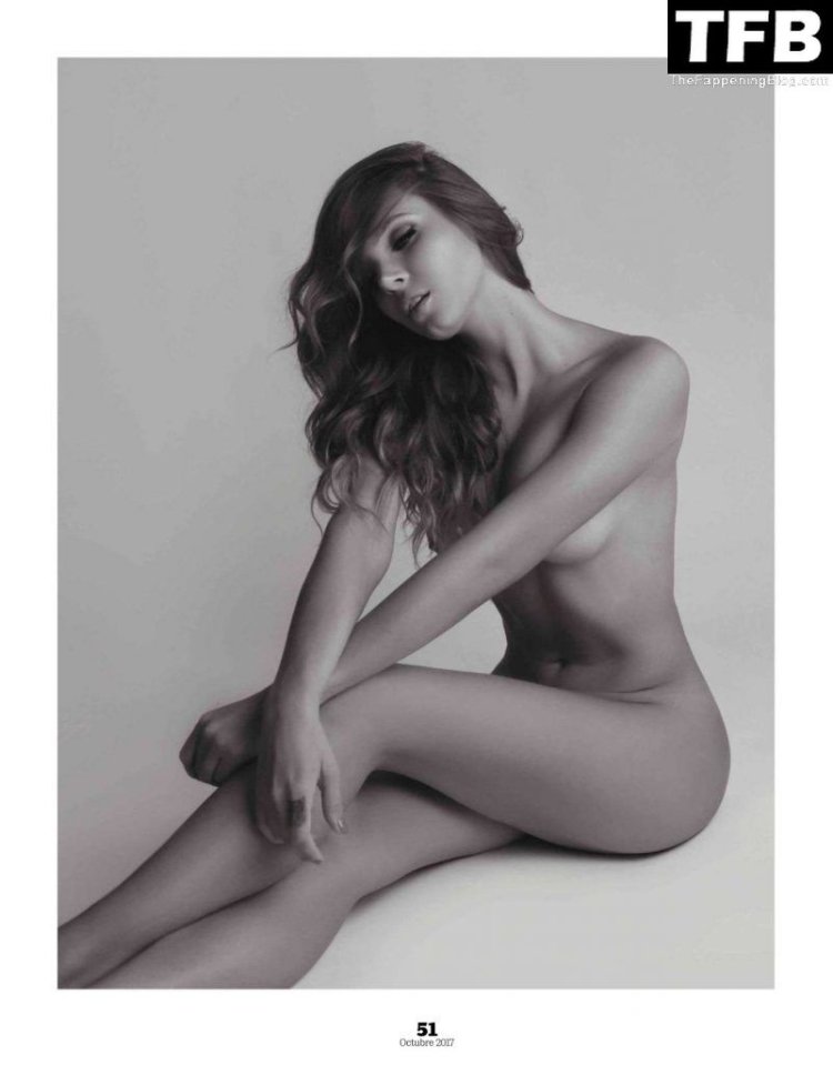 Elizabeth Chevalier is naked