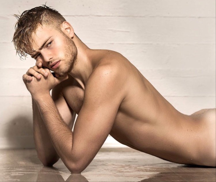 Stefani Davis in the bath