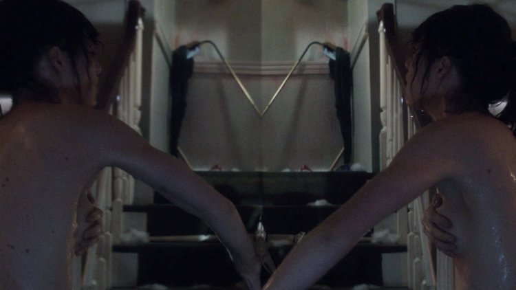 Mackenzie Davis photo naked