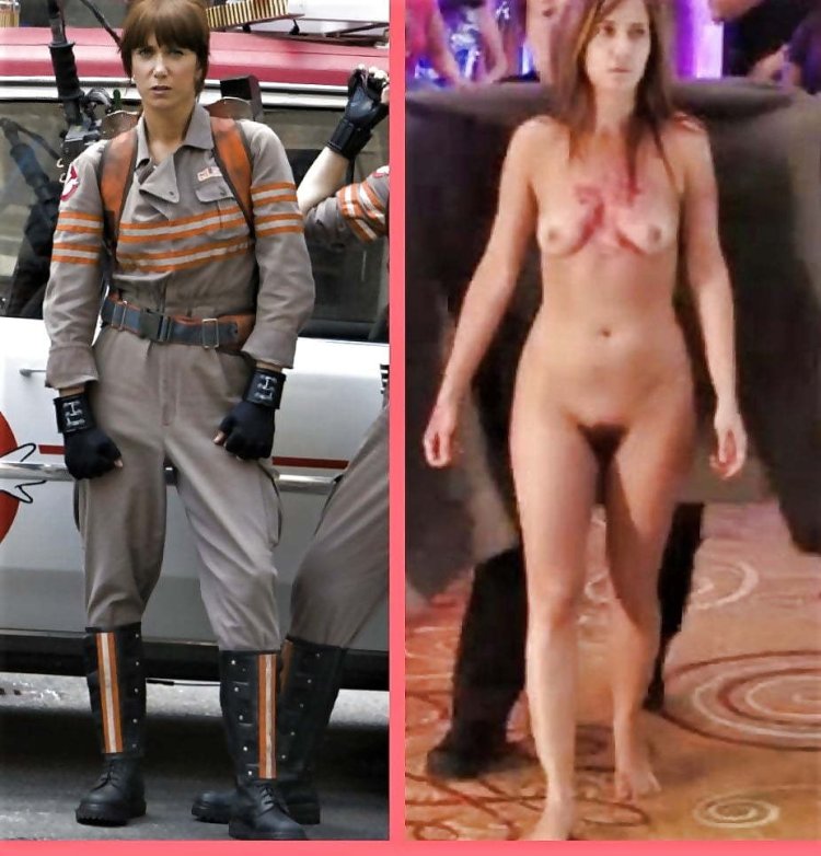 Girls without panties on stage