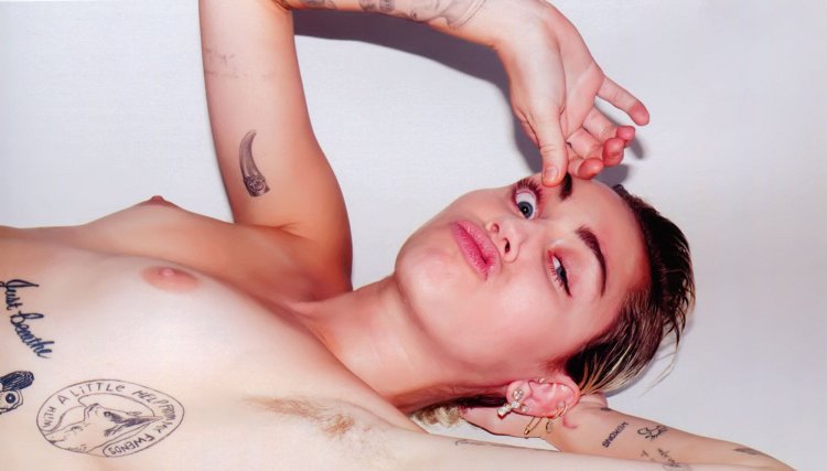 Naked Miley Cyrus Hannanah Montana
