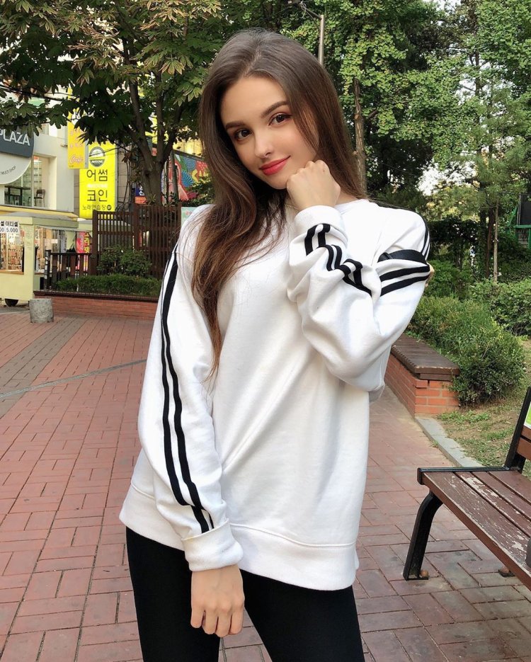 Elina of the passage