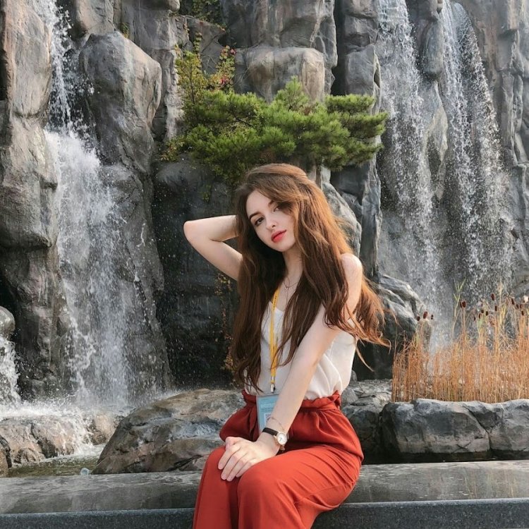 Elina Karimova model