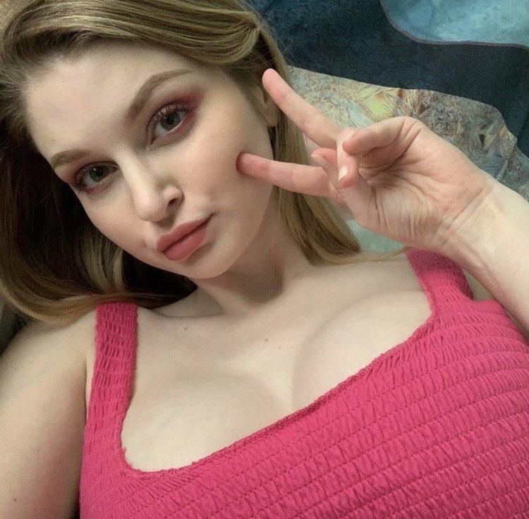 Bunny Colby neckline