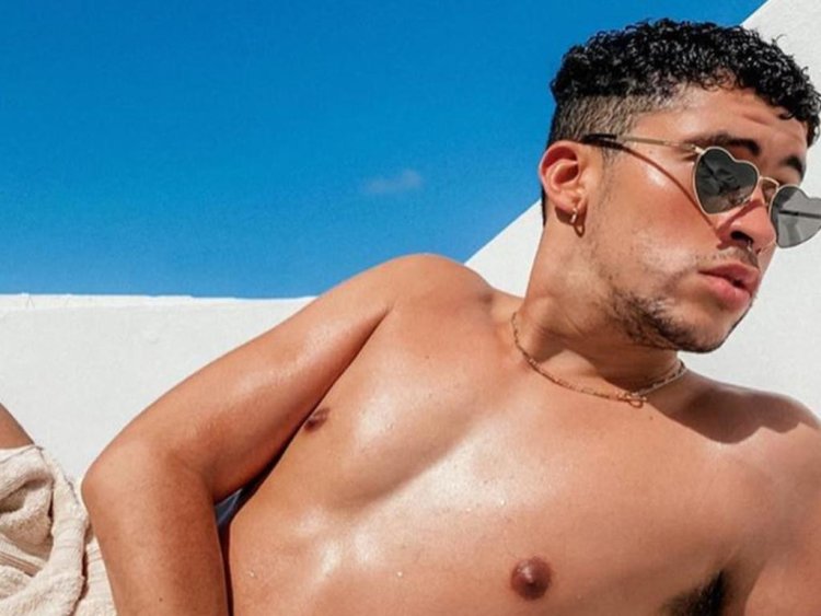 Bad Bunny Naked Throats